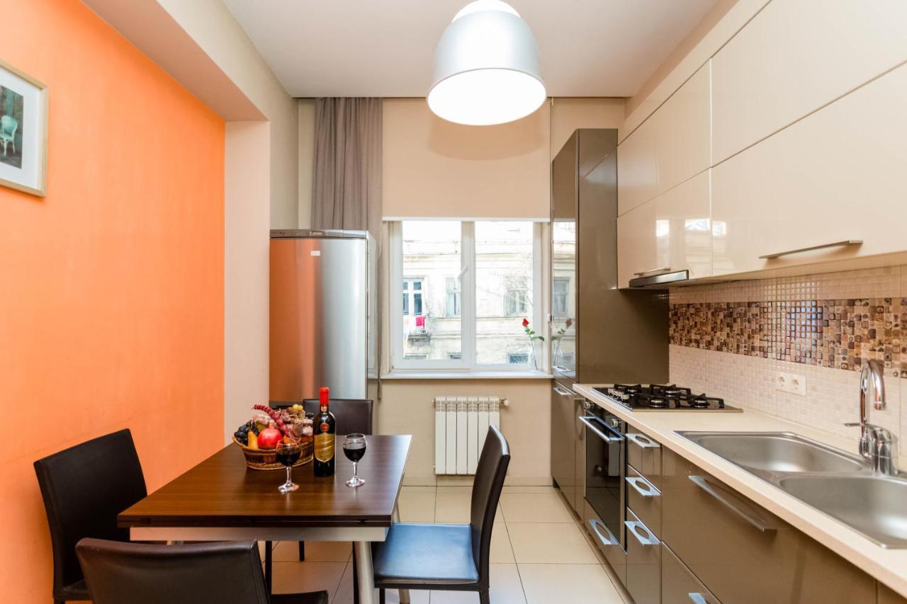 Tbilisi Apartment Ll ภายนอก รูปภาพ